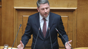 Συνεχίζονται τα βέλη στελεχών του ΠΑΣΟΚ κατά του Νίκου Ανδρουλάκη