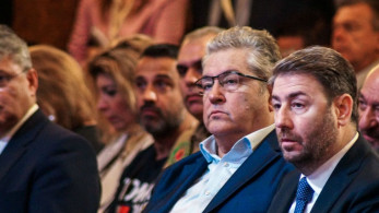 Μετωπική ΠΑΣΟΚ-ΚΚΕ: σφάζονται για Γάζα και συγκυβερνήσεις, μακριά από την κοινωνία...