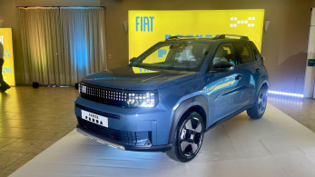 Fiat Grande Panda: Το «Μανιφέστο» στην επίσημη δημοσιογραφική παρουσίαση του προσιτού B-SUV