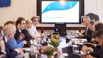 Η κυβέρνηση χαιρετίζει τη στρατηγική συμφωνία μεταξύ των ΕΛΤΑ και της Alpha Bank