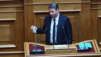 Ανδρουλάκης: πρόεδρος, μόνος, ψάχνει… αφήγημα