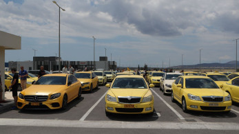 Πανελλαδική απεργία στα ταξί: κλειστοί δρόμοι και αναστάτωση στις μετακινήσεις