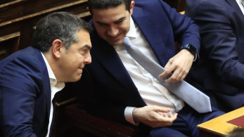Ο Αλέξης Τσίπρας και η επανάσταση της μπλε γραβάτας