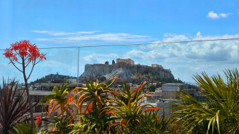 Αποθέωση από Il Foglio: Η Ελλάδα ξεπερνά τις προβλέψεις - «Ελληνικό comeback» με πλεόνασμα και μείωση χρέους