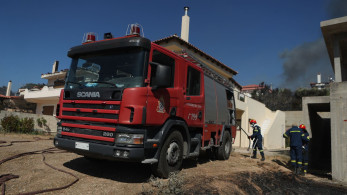 Φωτιά ξέσπασε στην Πάτρα - Στις φλόγες το Κάτω Καστρίτσι