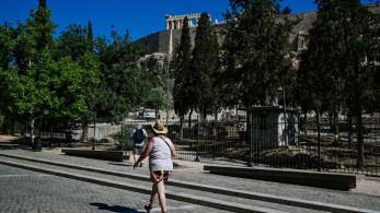 Ανυπόφορος καύσωνας και στην Ακρόπολη – Κλείνει για λόγους ασφαλείας