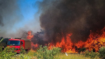Πύρινη λαίλαπα στην Αλεξανδρούπολη: μαύρο, τοξικό σύννεφο καλύπτει την περιοχή