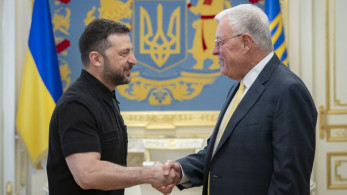 Ο Ζελένσκι δηλώνει ότι είχε μια «παραγωγική» συνάντηση με τον απεσταλμένο των ΗΠΑ