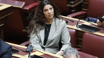 Απίστευτη Τσαπανίδου: οι κάμερες στα ΑΕΙ είναι κομματική παρακολούθηση