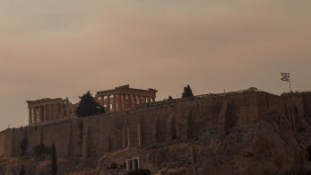 Ακρόπολη: προσπάθησε να αρπάξει τσάντα περαστικού αλλά κατέληξε στο νοσοκομείο με τραύματα