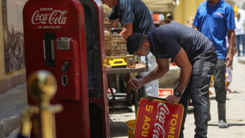 Ο Τραμπ «αλλάζει» τη συνταγή της Coca Cola: «Είναι καλύτερη έτσι»