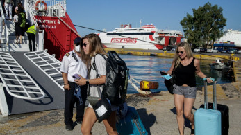 Στο ζενίθ η καλοκαιρινή έξοδος - Αυξημένη κίνηση στο λιμάνι του Πειραιά