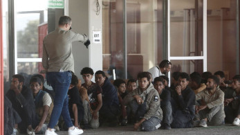 Αποσυμφόρηση στην Κρήτη από μετανάστες - Σε αυξημένη ετοιμότητα οι αρχές ενόψει βελτίωσης του καιρού