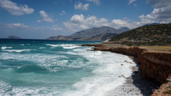 Τραγωδία στη Μήλο: ζεύγος από το Βιετνάμ πνίγηκε στο Σαρακήνικο