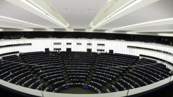 Οι «ψευτοπατριώτες» ήταν και πάλι... γυμνοί
