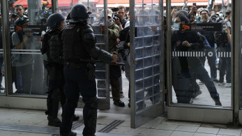 Ένταση στη Γαλλία: διαδηλώσεις σε όλη τη χώρα με σύνθημα «να μπλοκάρουμε τα πάντα»