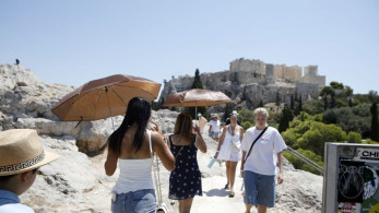 Τουρισμός 2025: ρεκόρ αφίξεων και εισπράξεων - Προβληματισμός για τα ξενοδοχεία της Αθήνας