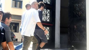 Πάτρα: Ο ένας εμπρηστής πήγε να σώσει τον άλλον… και τελικά τον μάζεψαν και αυτόν