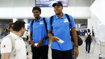 Eurobasket 2025: με στόχο τον τελικό και το μετάλλιο - Έφυγαν για Λετονία οι Έλληνες φίλαθλοι (video)