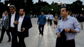 Ο Τσίπρας τα δήθεν «βαρίδια» και οι διαρροές των αυλικών του