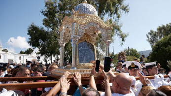 Δεκαπενταύγουστος: η μεγαλύτερη μετακίνηση πιστών του ελληνικού καλοκαιριού