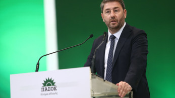 Η χώρα των ανακυκλωμένων συνθημάτων