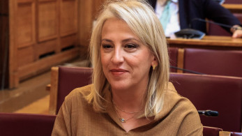 Δούρου: πατριωτισμός στις λέξεις, Πρέσπες στην πράξη