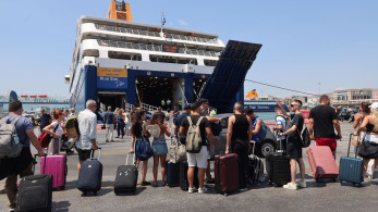 Κορυφώνεται η φυγή των εκδρομέων για το τριήμερο - «Αδειάζει» η Αθήνα