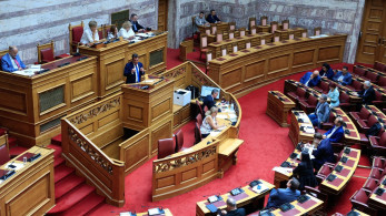Σύγκρουση στη Βουλή για το Μεταναστευτικό