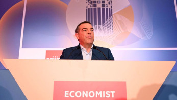 Ο Τσίπρας... επιστρέφει με τις «μαύρες αγκινάρες» αγκαλιά: σαν να μην πέρασε μια μέρα