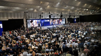 Το «παρασκήνιο» της ΔΕΘ: τα «πηγαδάκια» βουλευτών και υπουργών της ΝΔ πριν την ομιλία Μητσοτάκη (photos)