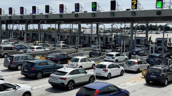 Αυξημένη η κίνηση σε λιμάνια και εθνικές οδούς - Επιστρέφουν κατά χιλιάδες οι αδειούχοι του Αυγούστου