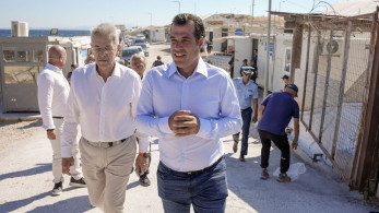 Επίσκεψη Πλεύρη στο Αναγνωστήριο Αγιάσου: Αποκατάσταση του θεάτρου με χρηματοδότηση του υπ. Μετανάστευσης
