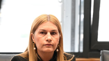 Σέβη Βολουδάκη: απειλητικά συνθήματα στο πολιτικό της γραφείο και στο σπίτι της οικογένειάς της (photos)