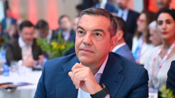 Υπό (διπλή) «απειλή» ό,τι απέμεινε από την Αριστερά