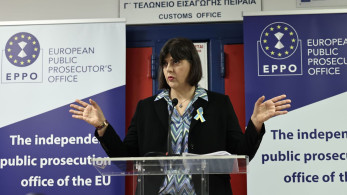 Μια κάποια λύσις