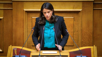 Νίκη Κεραμέως για 4ήμερη εργασία: Η πρόταση Ανδρουλάκη οδηγεί σε λουκέτα και απολύσεις