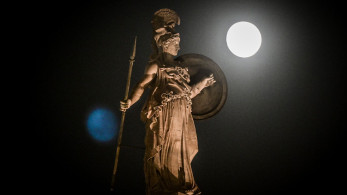 Η «Υπερπανσέληνος της Συγκομιδής» φωτίζει απόψε τον ουρανό