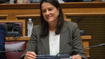Βουλή: η Κεραμέως βάζει τάξη στην αγορά εργασίας - η αντιπολίτευση εγκλωβισμένη στα fake news για το 13ωρο
