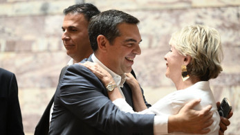 Έλενα Ακρίτα: η «γόβα» του Τσίπρα και η «συγκινητική» πίστη στον Φάμελλο
