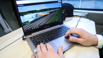 Υποψιάζεσαι ότι σου «κλέβουν» το Wi-Fi; Δες πώς θα το ανακαλύψεις και θα προστατευτείς