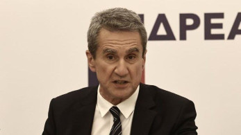 Λοβέρδος για Άγνωστο Στρατιώτη: Ο σεβασμός του μνημείου αποτελεί αυτονόητο θέμα