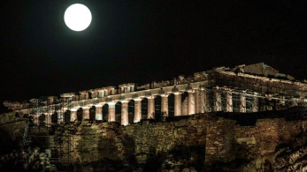 Η Αριστερά εν εξάλλω, η Ακρόπολις εάλω