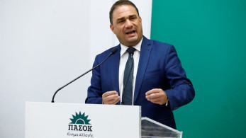 Το ΠΑΣΟΚ ξαναμοιράζει ταμπέλες και ο Τσουκαλάς παίζει το χαρτί του φόβου