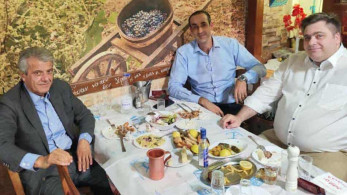 Ο Γρηγόρης Δημητριάδης με καλή παρέα στα Καμίνια