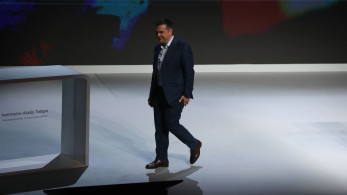 Ο Τσίπρας εκτός Βουλής, εκτός ρυθμού και -όπως δείχνουν οι πολίτες- εκτός παιχνιδιού