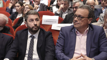Οργανωθείτε, σύντροφοι σε ΠΑΣΟΚ και ΣΥΡΙΖΑ, γιατί… εκτίθεστε