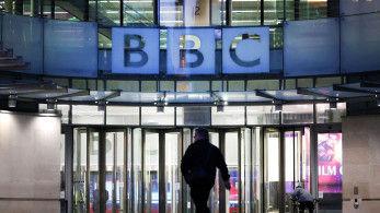 Νέα θύελλα για το BBC: αποκαλύψεις για δεύτερο μοντάζ σε ομιλία Τραμπ