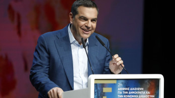 Viral τα χιουμοριστικά εξώφυλλα για το βιβλίο του Αλέξη Τσίπρα (video)