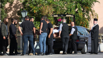 Με ανιχνευτή μετάλλων η κηδεία της 57χρονης που σκοτώθηκε στα Βορίζια - Πού στρέφονται οι έρευνες